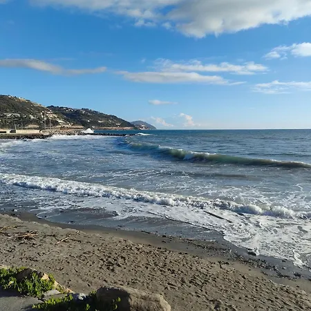 Casa Bici Sole E Mare سان لورينسو أل ماري
